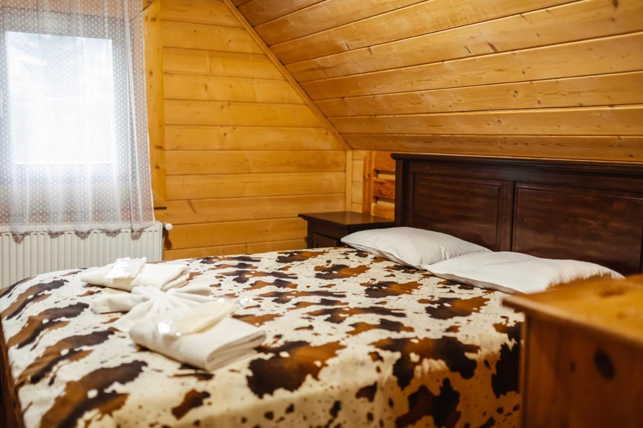 Royal Village Resort Bukovel Bagian luar foto