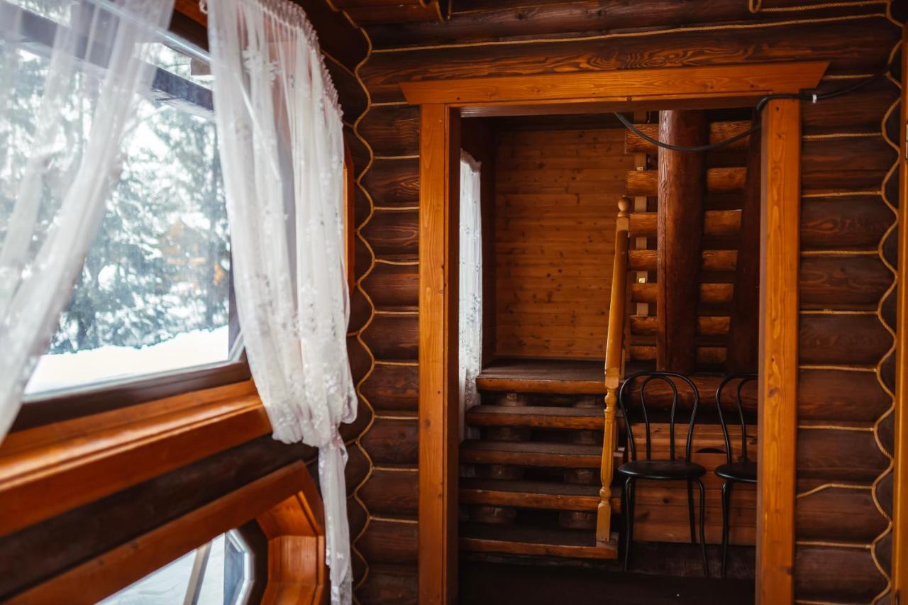 Royal Village Resort Bukovel Bagian luar foto