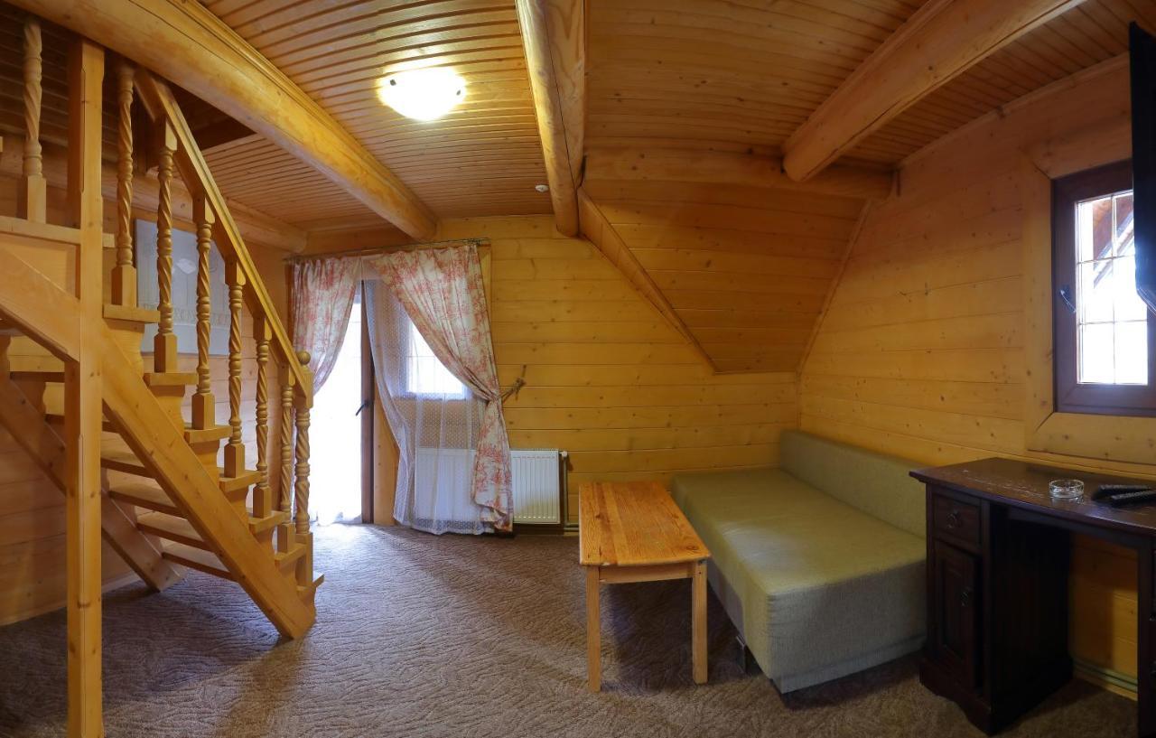 Royal Village Resort Bukovel Bagian luar foto