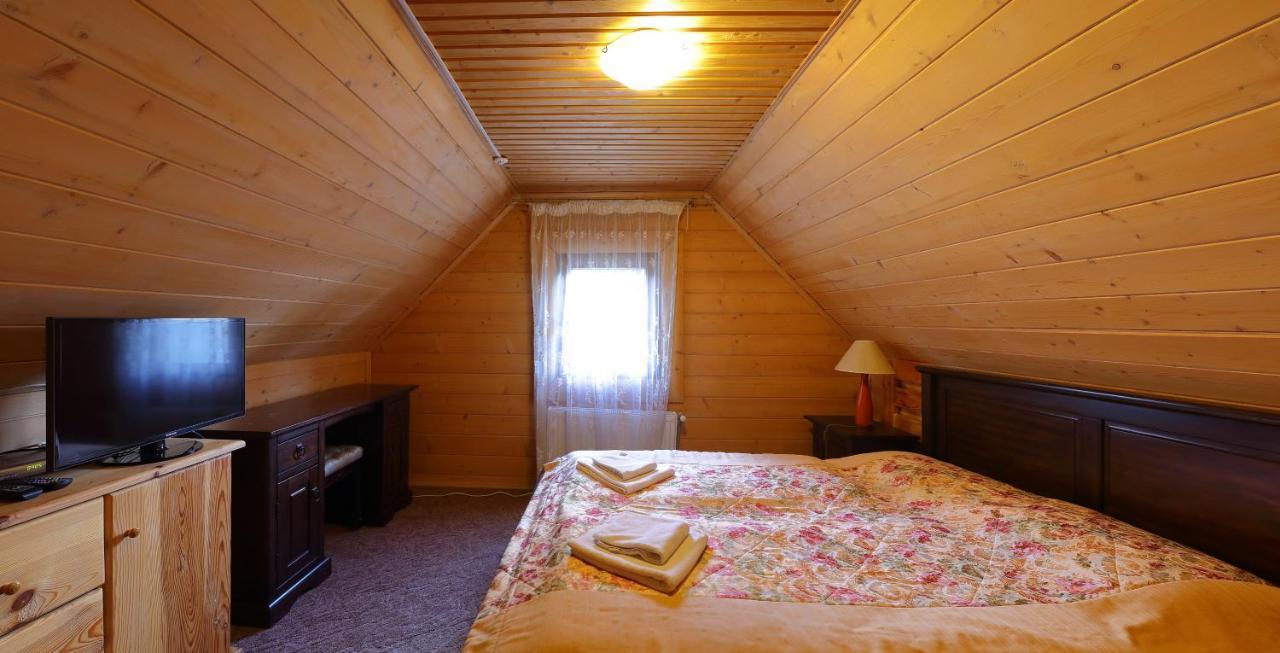 Royal Village Resort Bukovel Bagian luar foto
